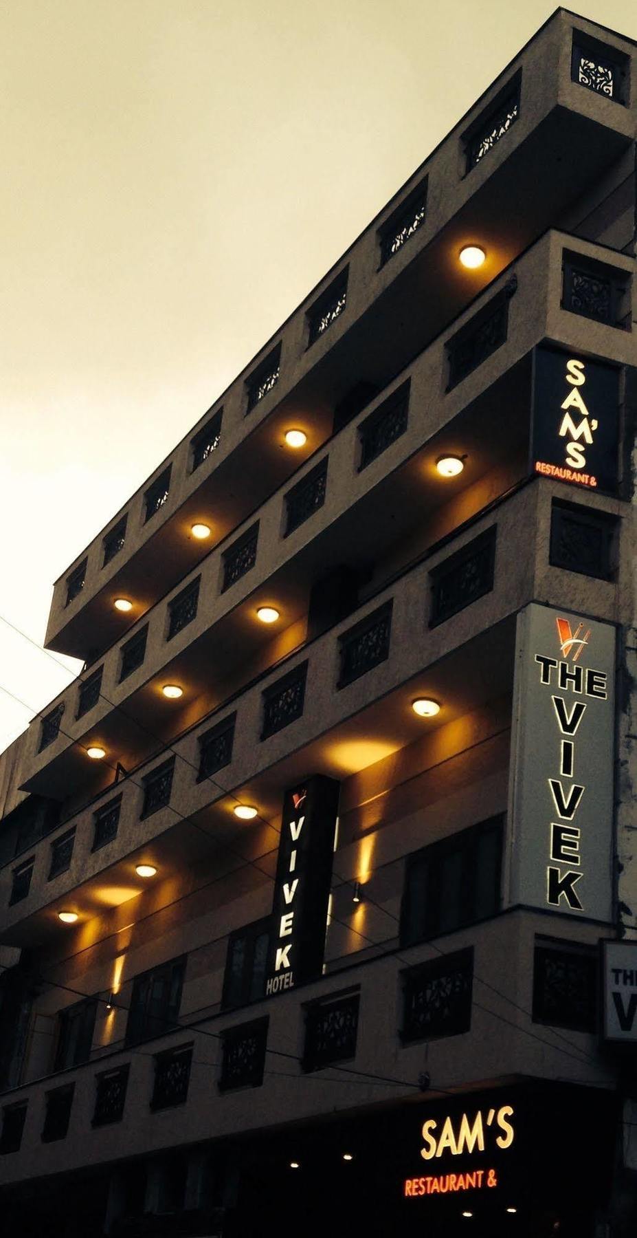 Vivek Hotel New Delhi Luaran gambar